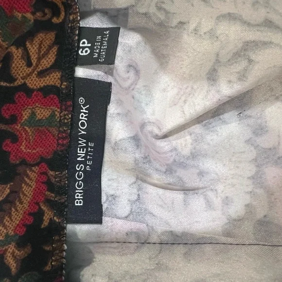 Floral Skirt Petite - Picture 3 of 3